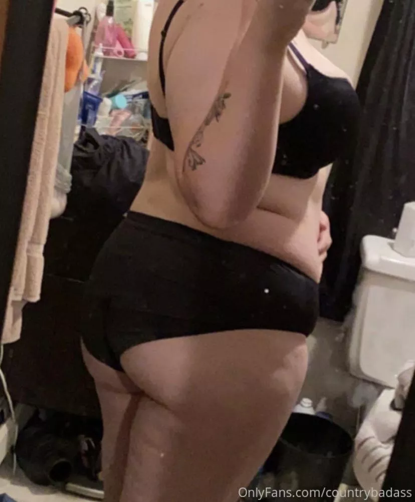 22f I’m new to onlyfans. I plan on posting a lot. It would make my day if a few people would sub