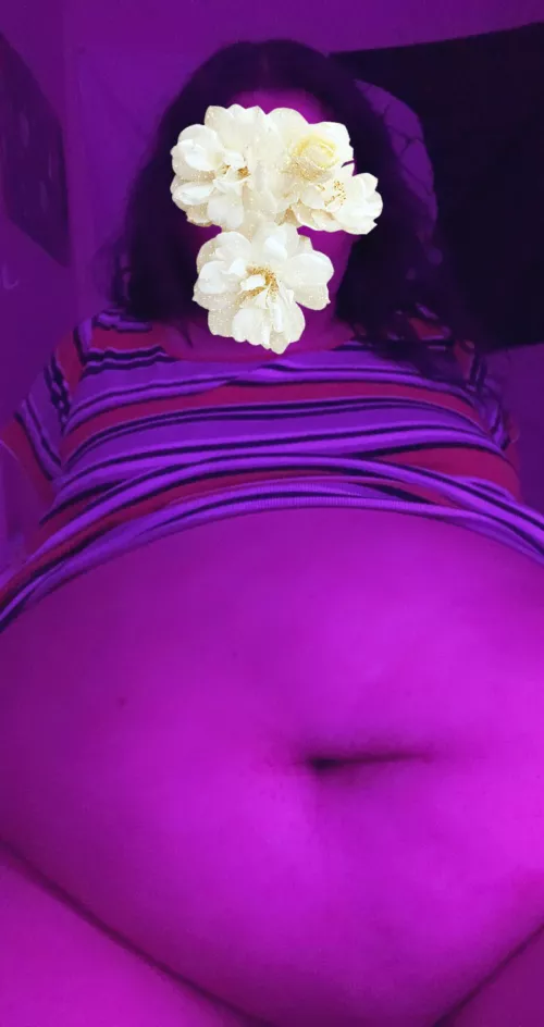 (22F) When your belly doesn’t fit in the frame 😳💛