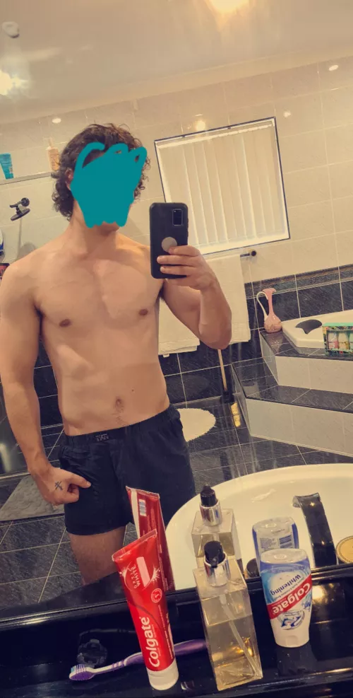 22yo straight male sydney