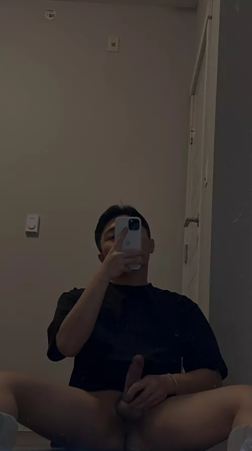 23, BC, Canada wanna have some more bator and jerk off mates