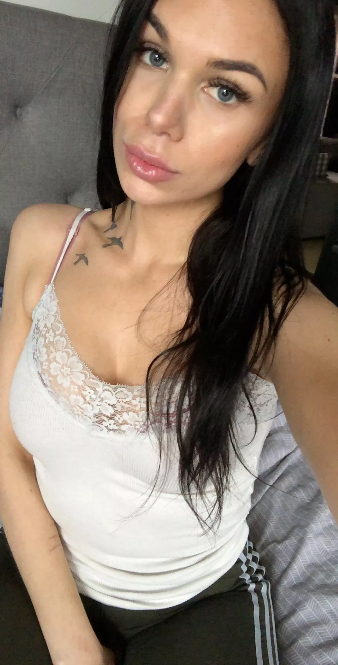 23 [F] Chat and fun and talk on my k1k loviescot SC sweetlovie01 ❤️❤️up vote for a suprise🥳🥳