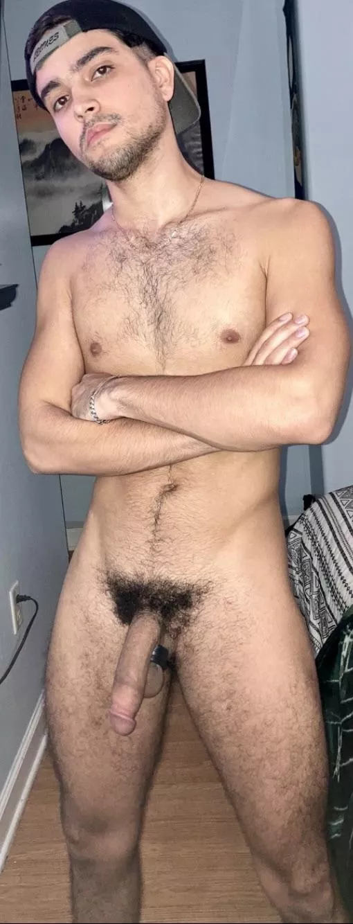 23 love being exposed 🥵 share my shit anywhere online and show me 🤤