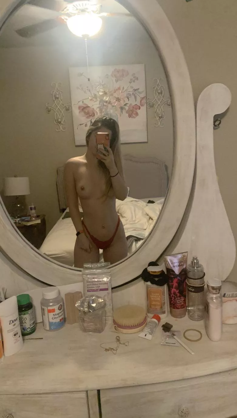 24 (f). Yes I know my room is messy and my bed is unmade 24 (f). Yes I know my room is messy and my bed is unmade