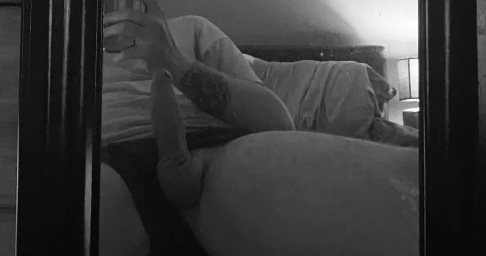 [24, M4F] I want to fuck you in front of the mirror so you can watch while I fill you up…