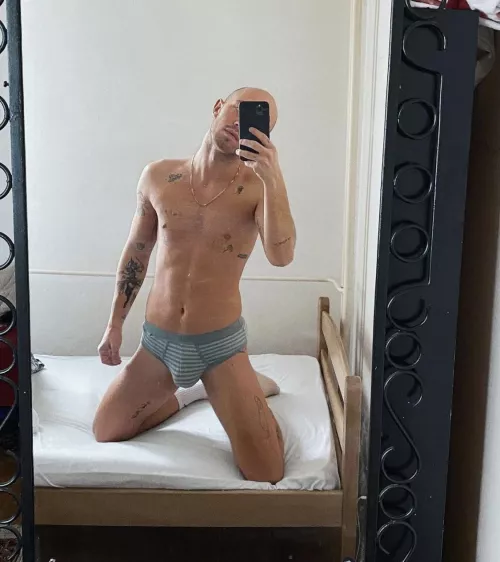 24, peachfromserbia π