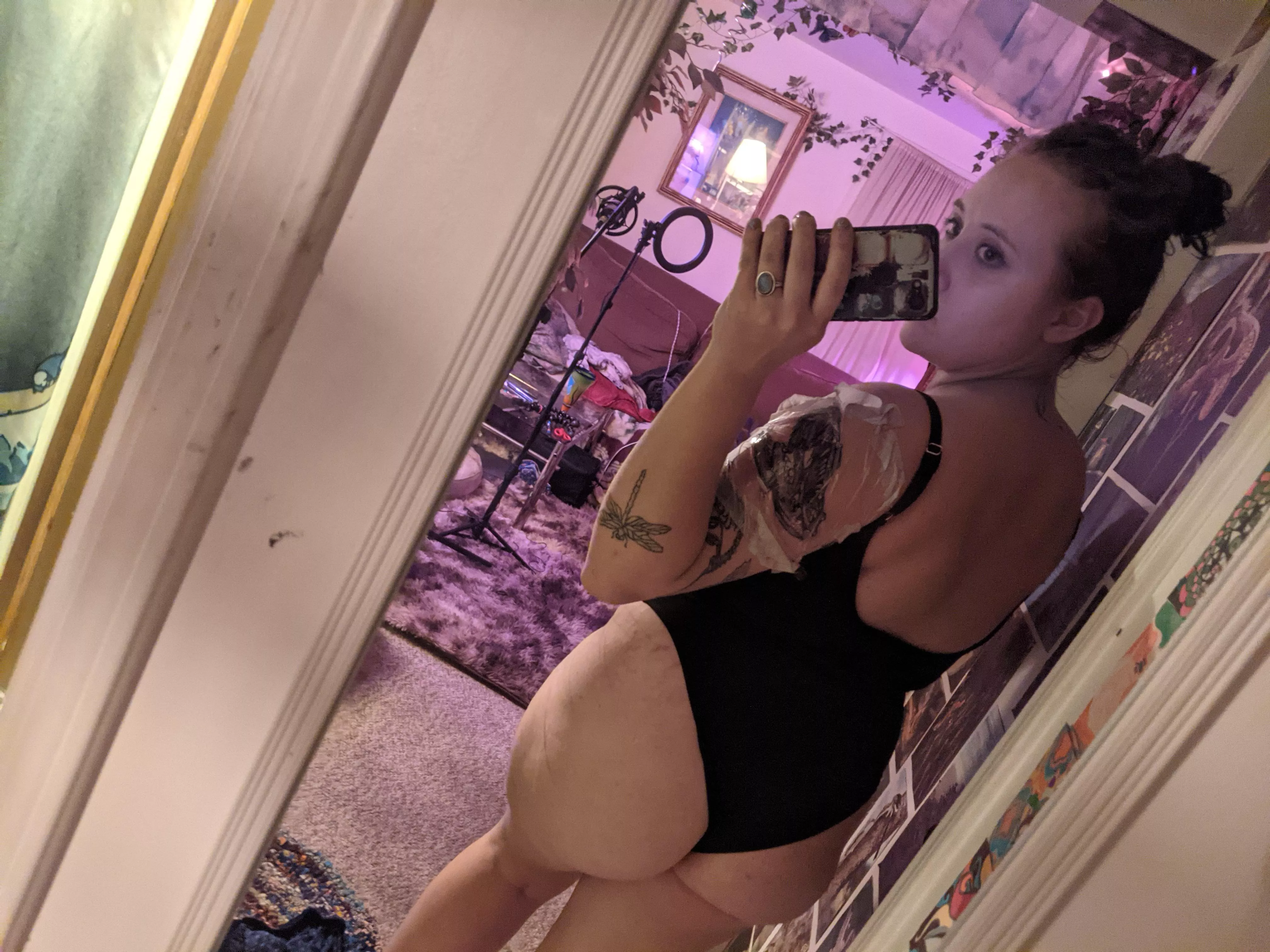 [24F] took this yesterday 😘