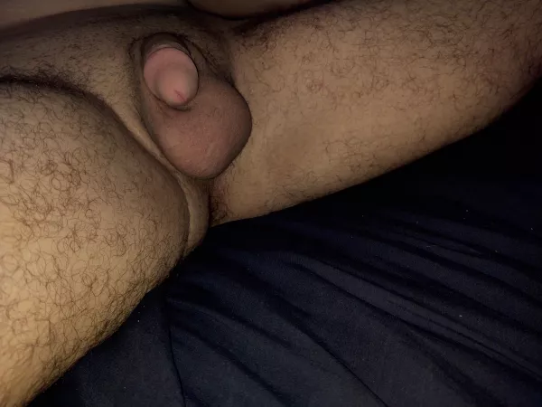 (24)(oc) my big balls are just hanging out😏