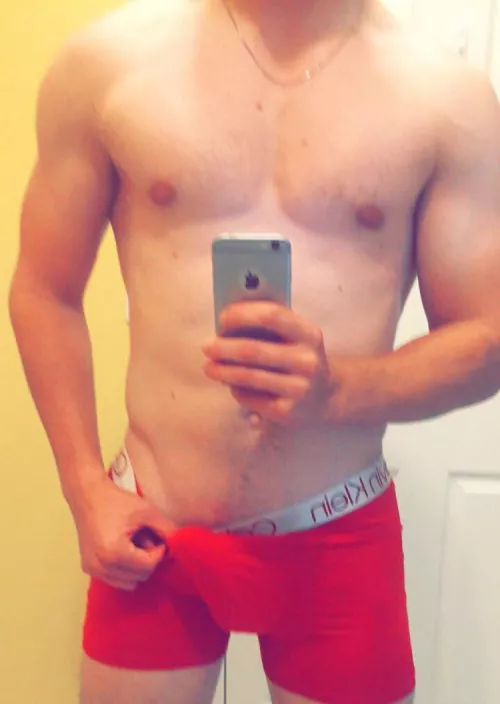 25 and finally exploring gay sex! Never had more fun 🏳️🌈