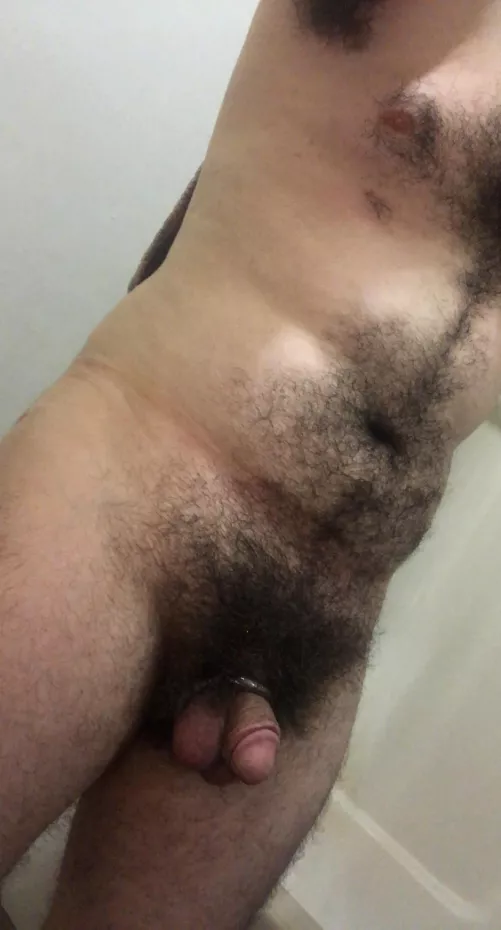 25 / anyone wanna sniff? š