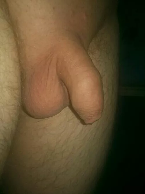 [25] Bored...anyone wanna chat and keep me company?