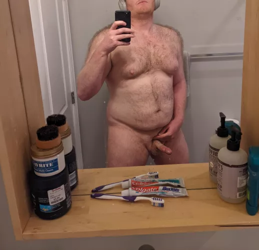 25 male... Incredibly bored l... And hard