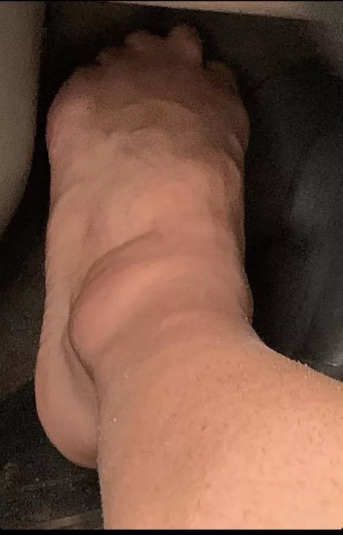 25M Connecticut - If you have a Foot Fetish and want to worship my Feet hit me up