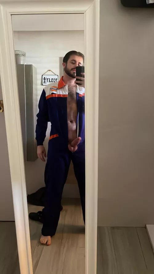 25m had to delete before, anyone wants an oil change?