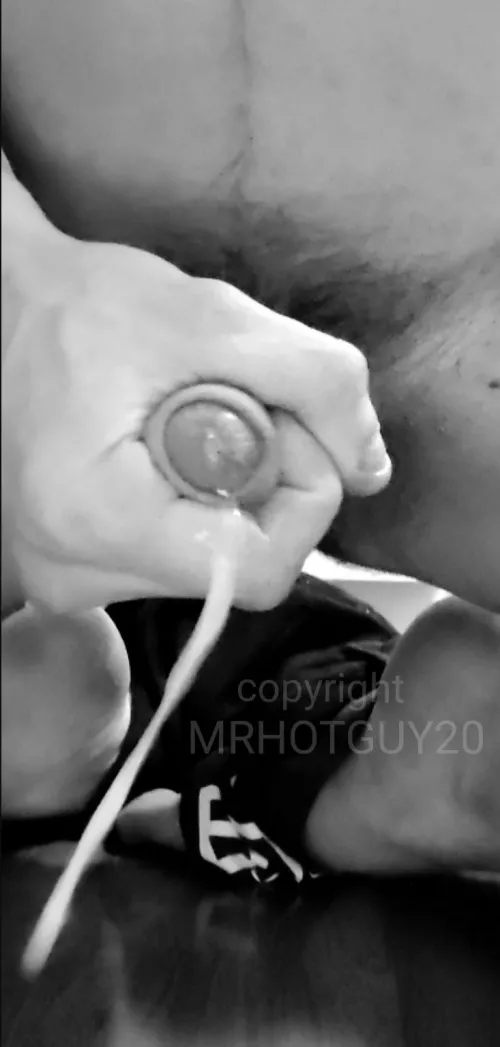 [26] Another fresh milk dropped on the floor 😫 It's not easy to capture cumshot on a photo - would be easier to fill your mouth 😈