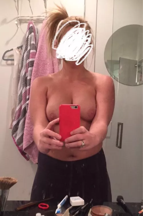 27F 5β4β 135lbs. A little shy