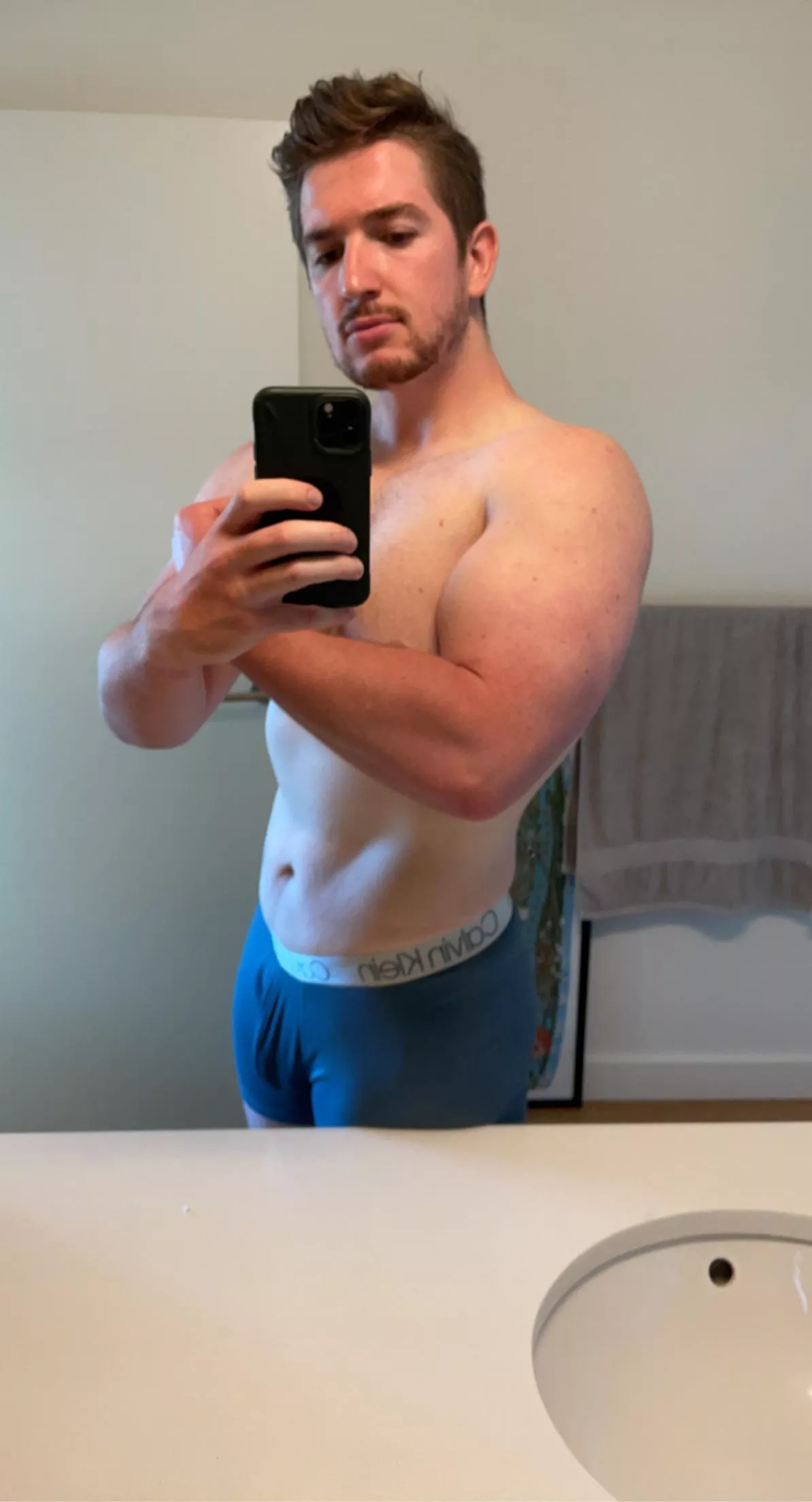 27M Any love for guys with a little curves 27M Any love for guys with a little curves