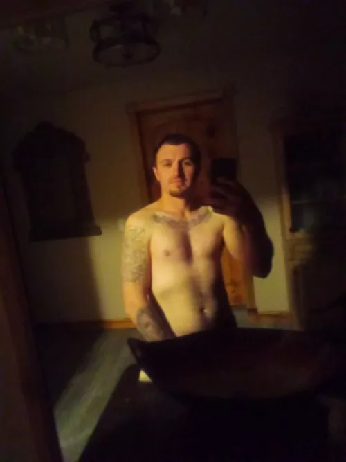 27m wanted a mature woman to experience some life together exploring and learning about one another as I do all that I can to help her reach her every desire and need