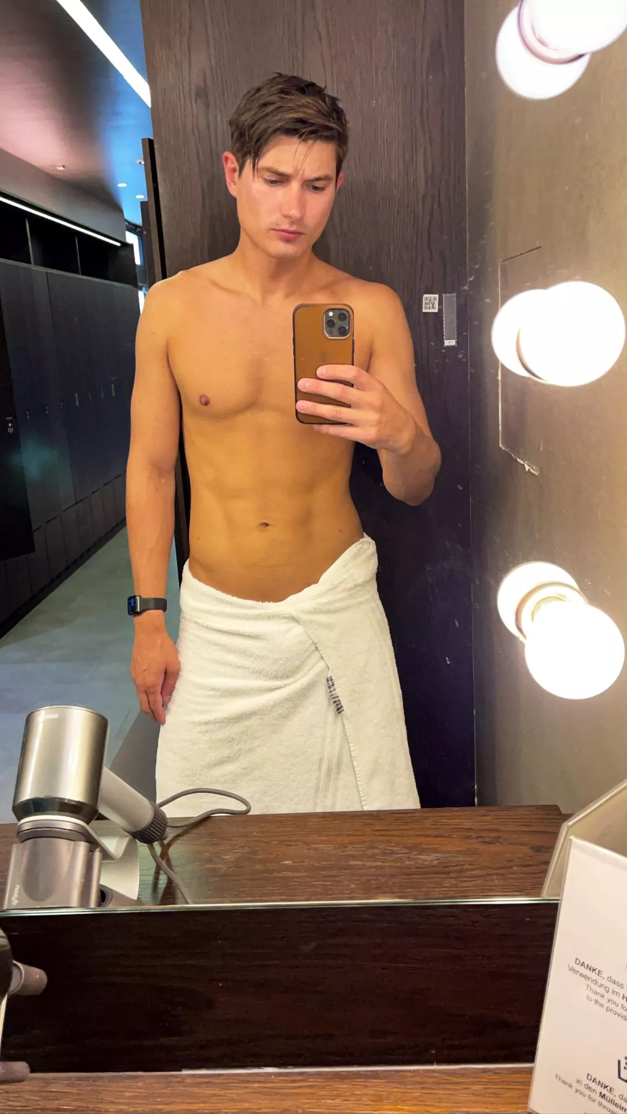 28 6’3 fit hung bull for couple in Dubai, LA or Europe