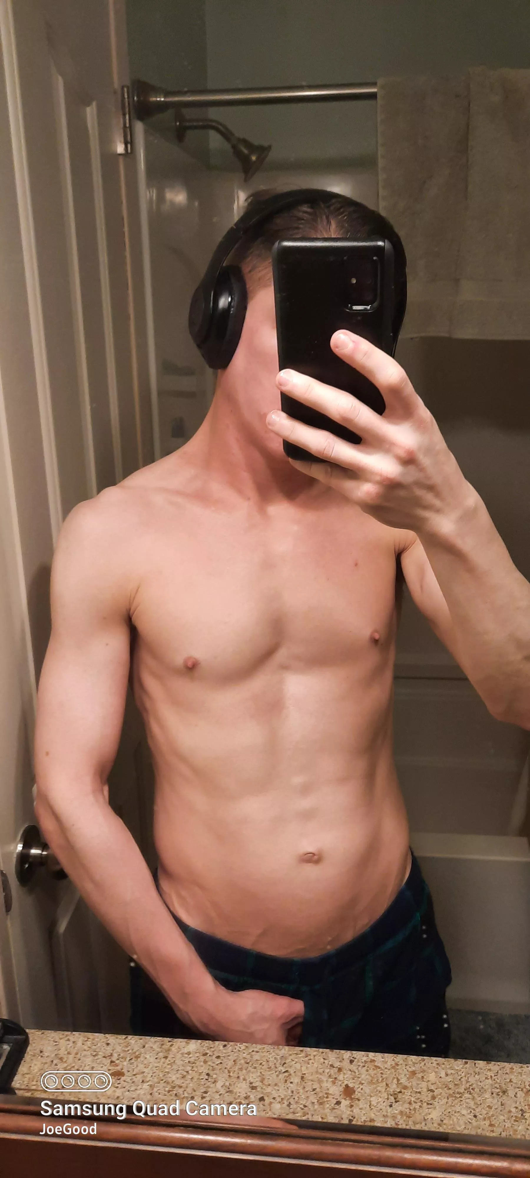 28. Dm me. Trade. Edge.