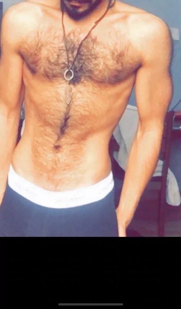 28 dom top looking for a manly looking/acting slave 28 dom top looking for a manly looking/acting slave