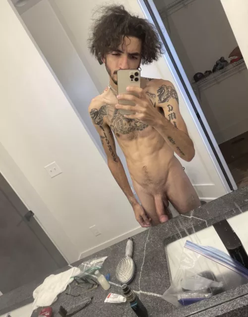28 m USA