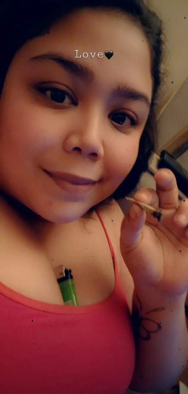 (28F) I made another account to post here! Happy to be around my tribe! More content to come :3 (28F) I made another account to post here! Happy to be around my tribe! More content to come :3