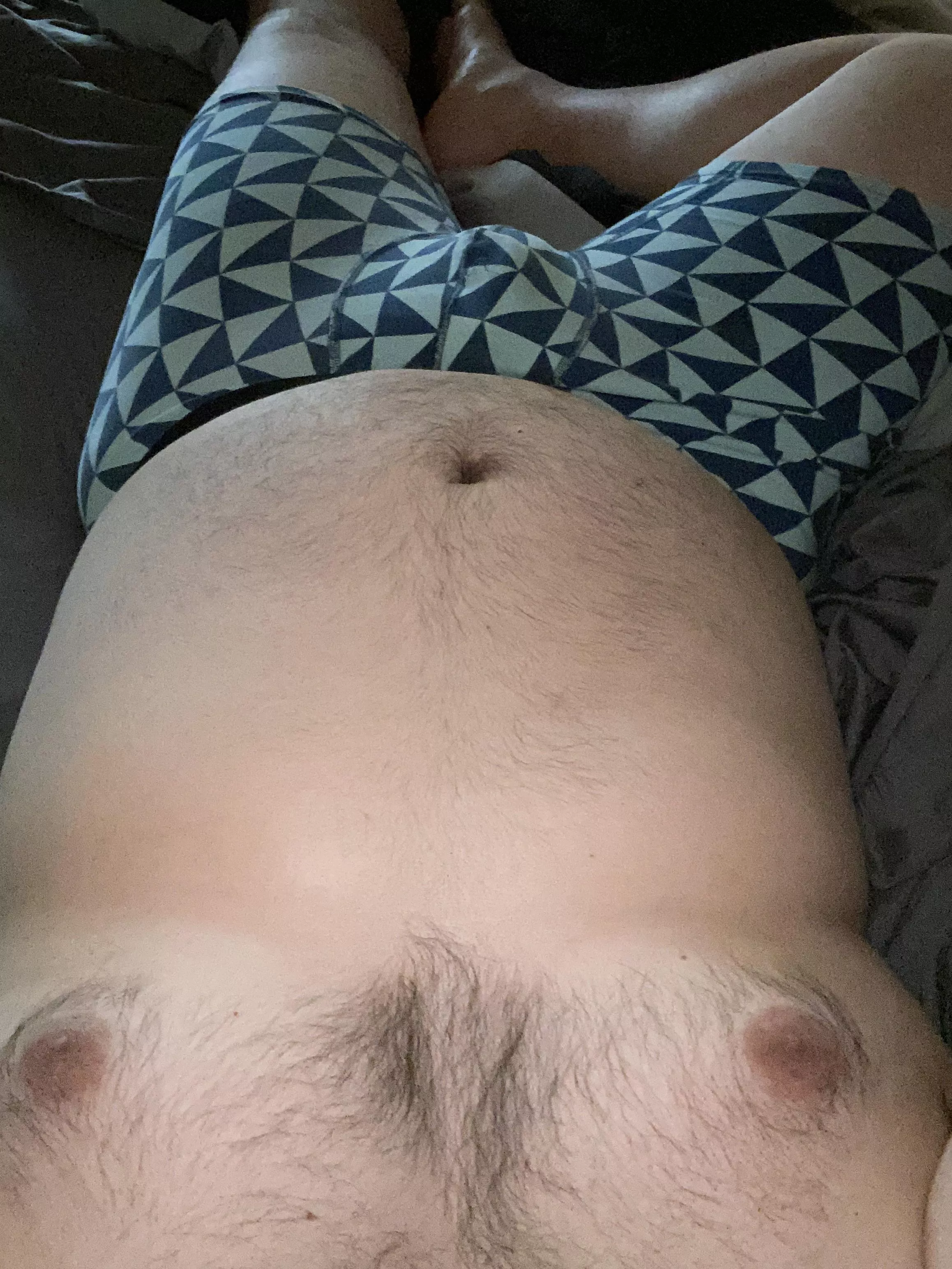 29, Bi, Ex jock, country guy here looking to chat with some other bears or masculine dudes. DM me or add me on snap at dlbi_jock