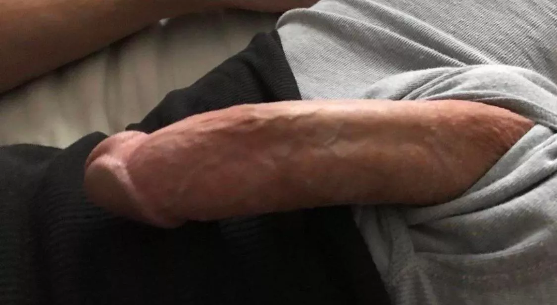 29. Can’t decide which joystick I should play with ;)