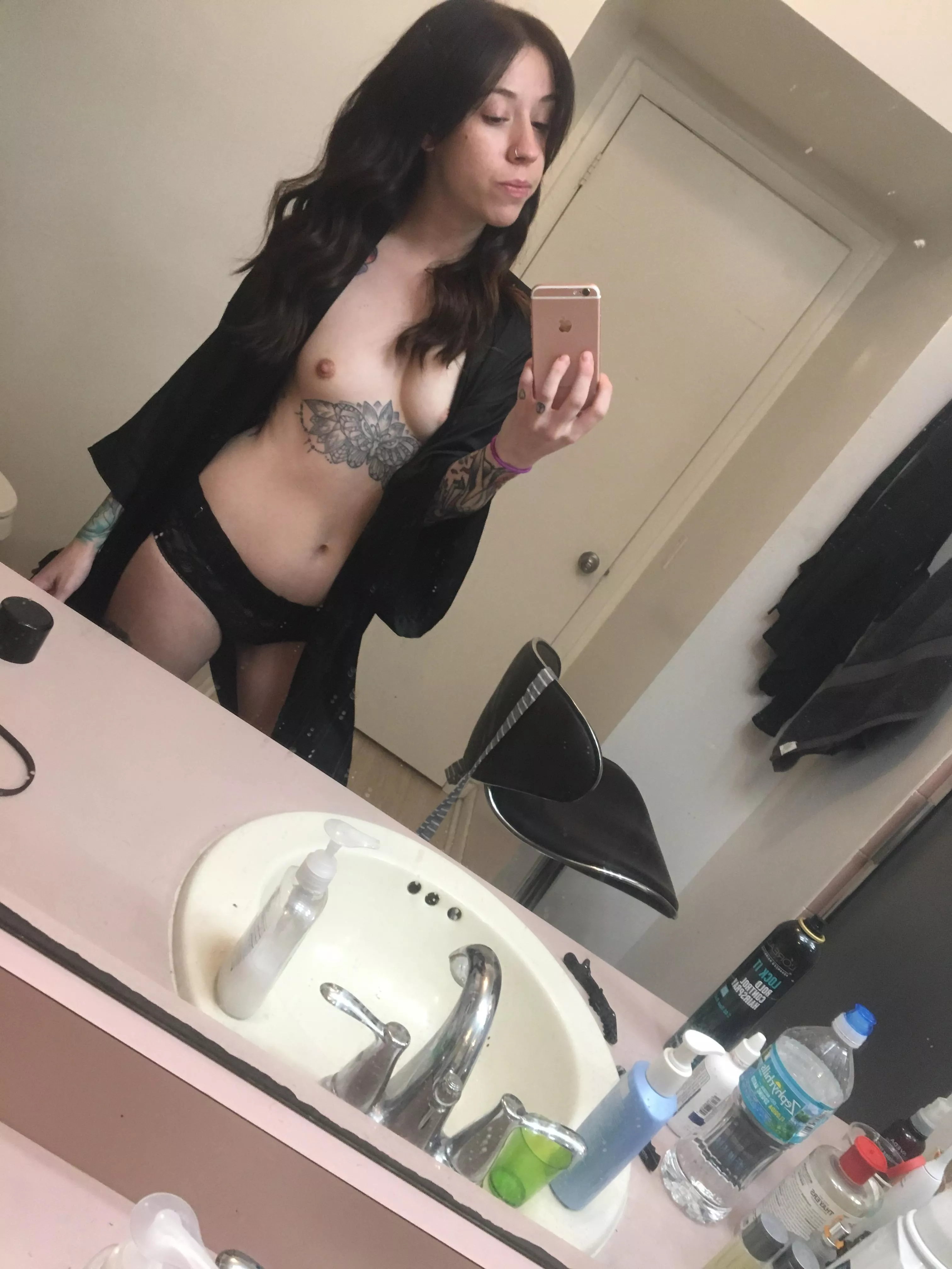 29 (f) - tell me what you’re thinking