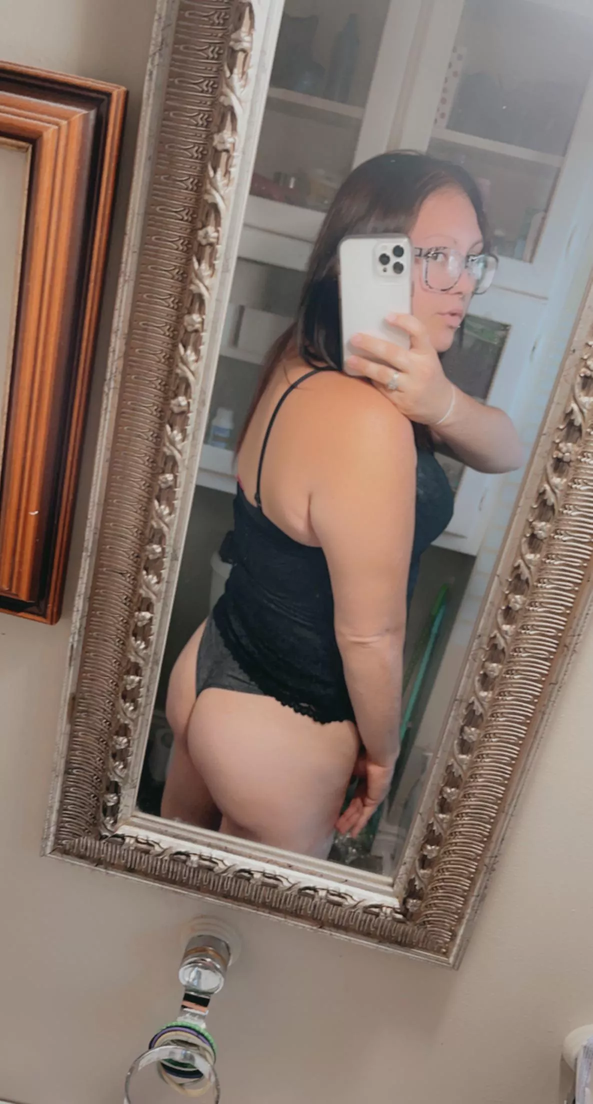 29 year old mom! Do I still make you hard? 😉