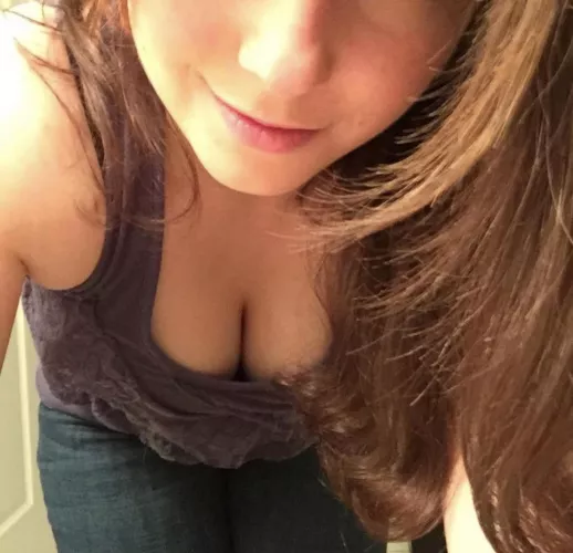 29/32 [FM4F] [PA] Cute nerdy girl hoping to find the right woman to play with hubby and show him what he’s missing