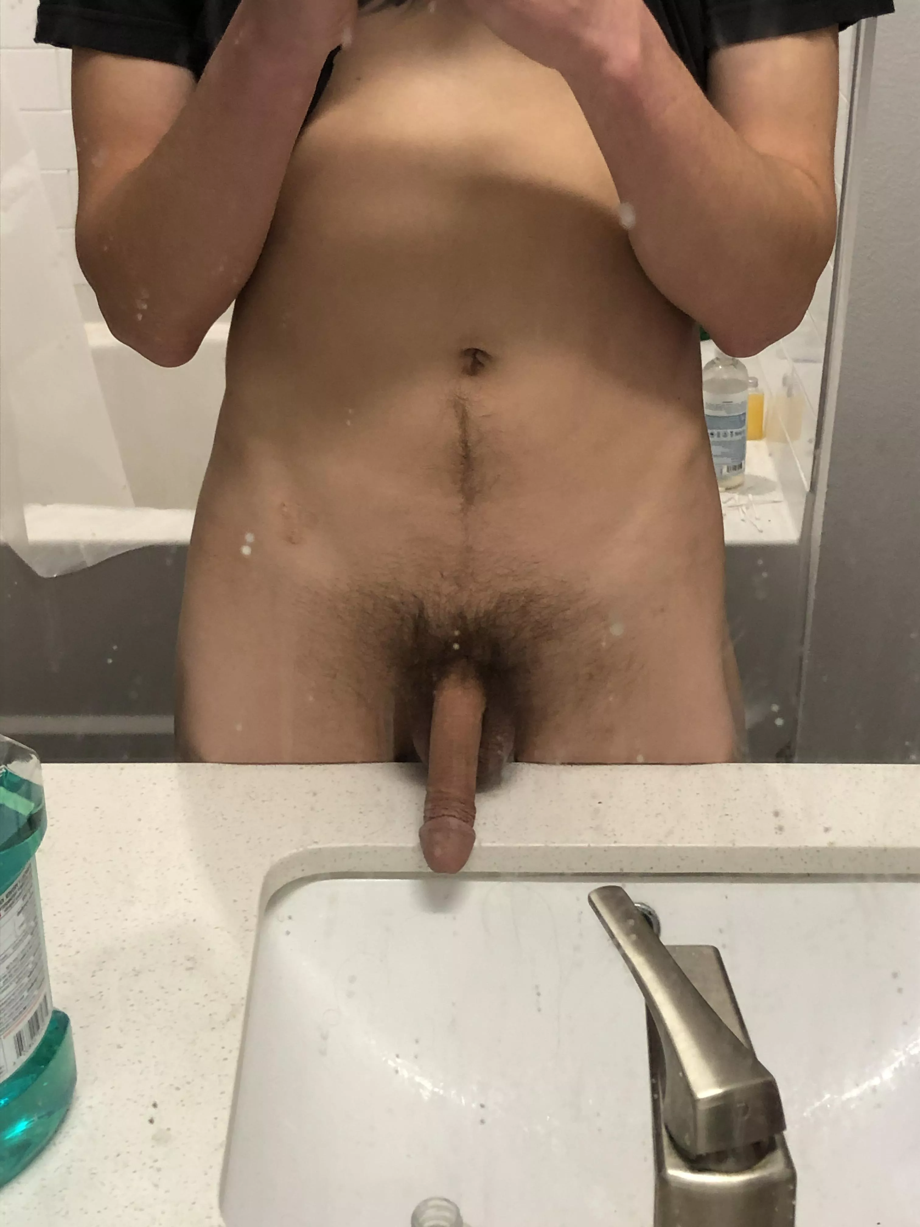 29M I’m a grower lol! Here’s me soft check my profile if you want to see me hard!