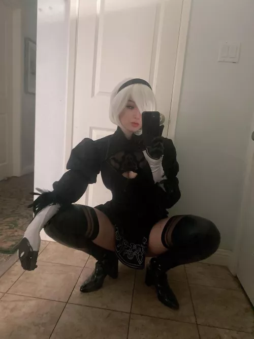 2B by caytiecosplay