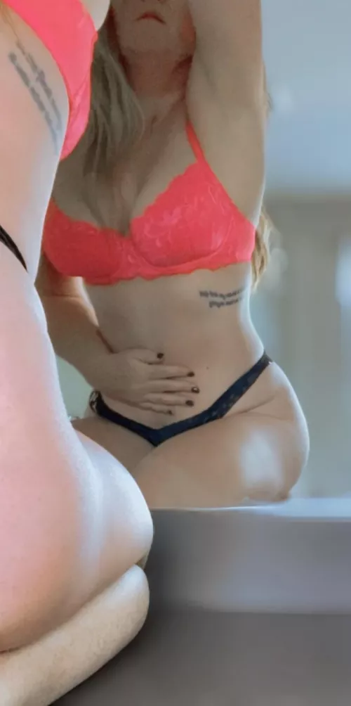 30 something mom of two wondering if she’s still got it 🖤