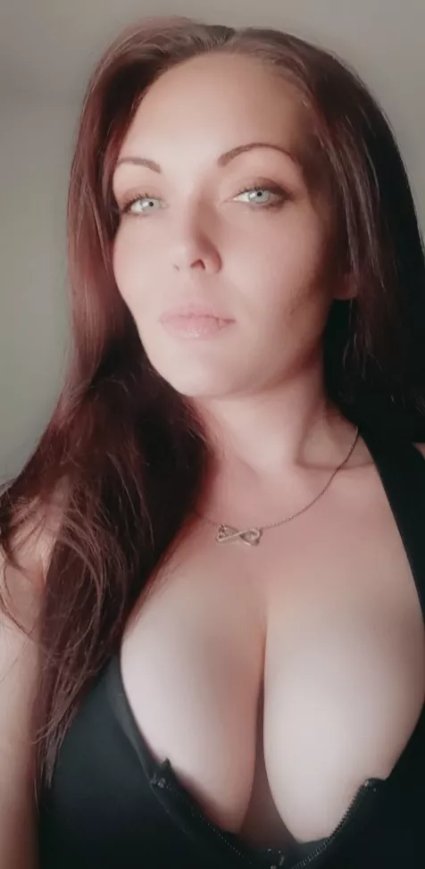 30 years old, mom of 3. Im married too, but I can keep a secret if you want me to be your secret ππ 30 years old, mom of 3. Im married too, but I can keep a secret if you want me to be your secret ππ