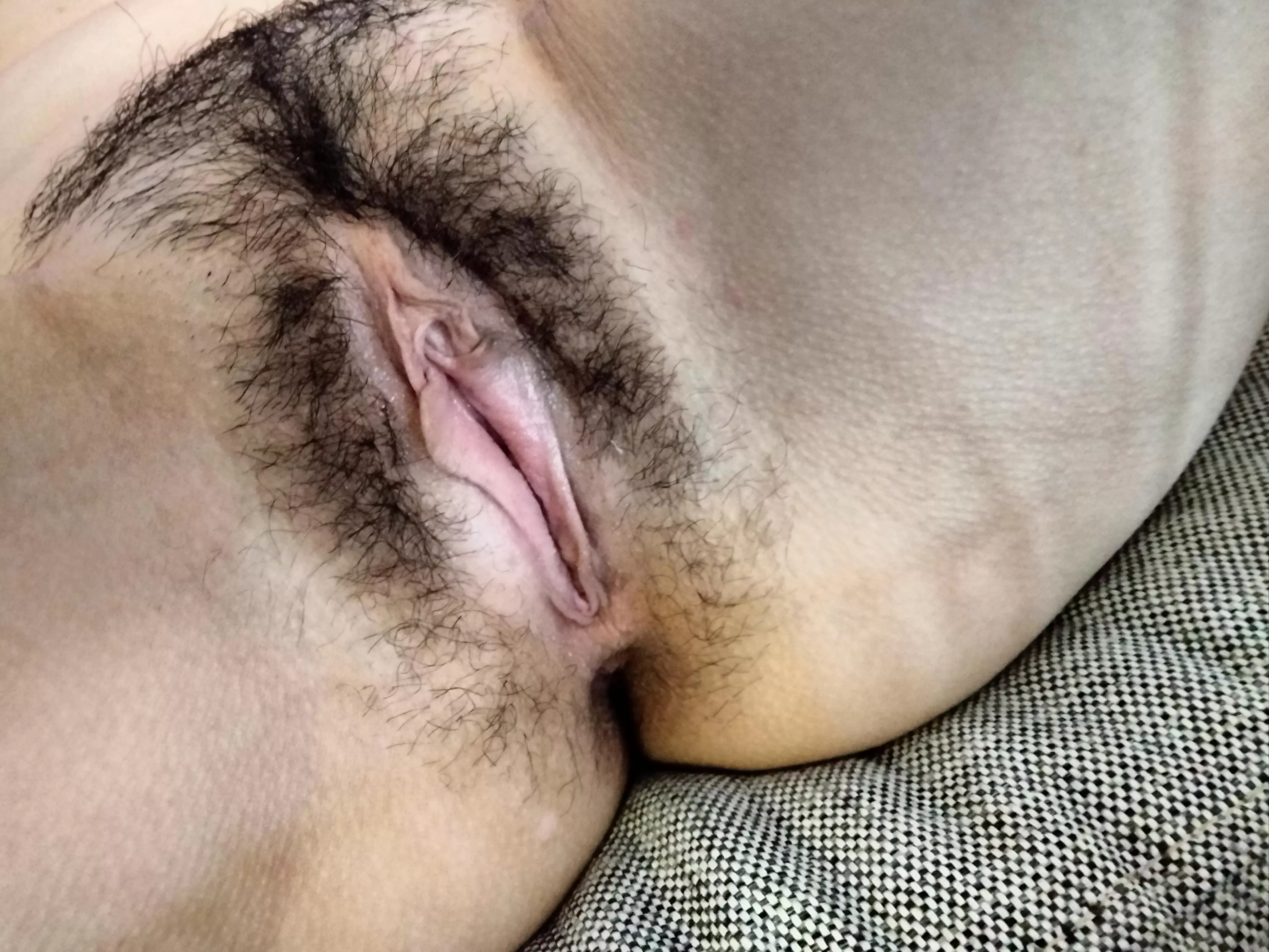 31F 😇 The full bush, 1 month of growth. First time I've ever grown it out all the way.