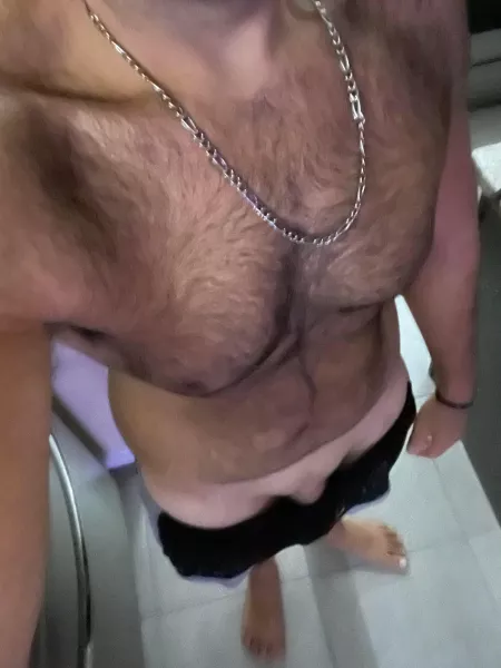 31m, 6’3 240 any one interested?