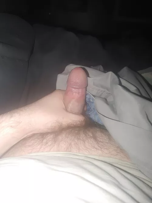 32 [m4f] looking to sext and trade with a horny lady