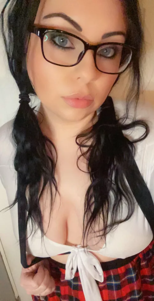 32/f/pa :) ๐