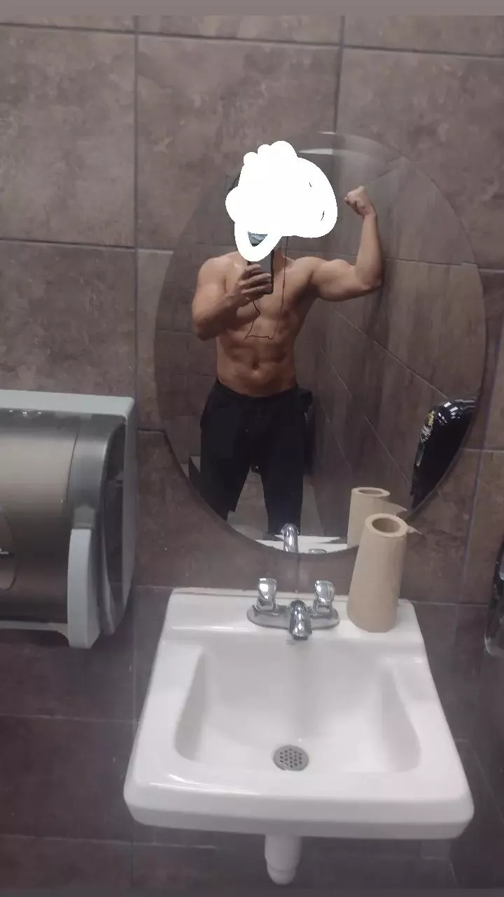 32m Durham area bull with upcoming travel as well