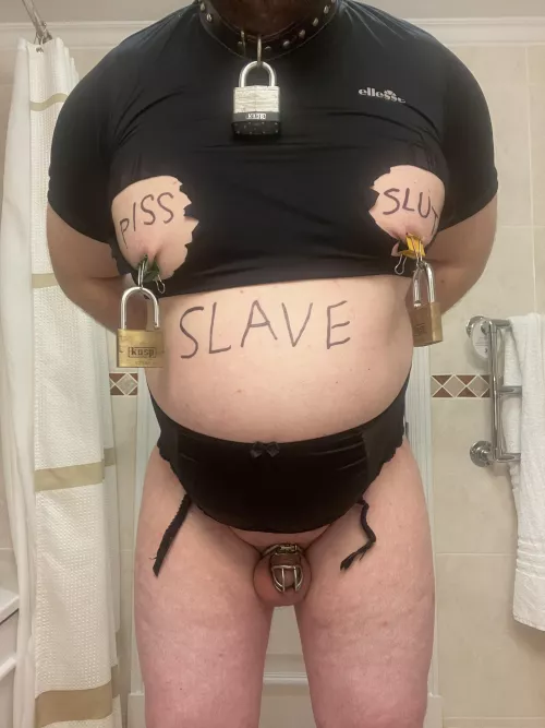 33 UK These heavy padlocks were a great investment 🔒❤️💄