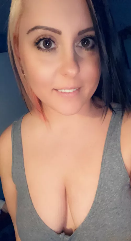 33/f - happy Saturday