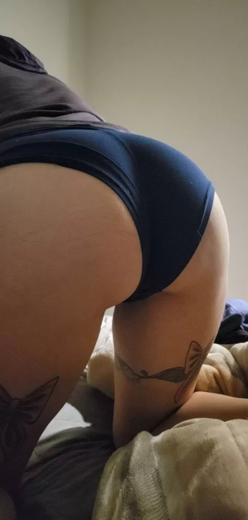 34F hotwife looking for other hotwife friends in Santa Cruz