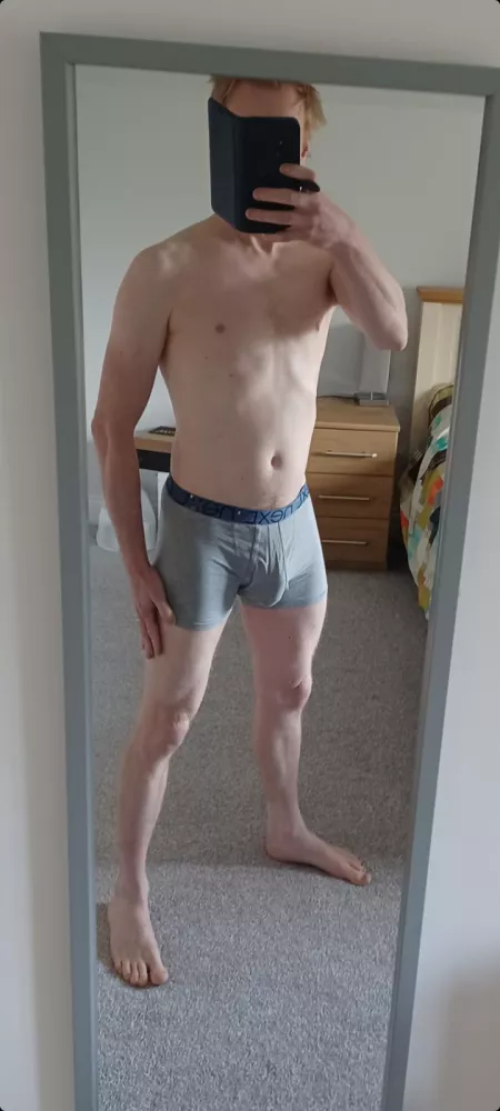 [35] dad of 2 from UK. Would you like to see more ? 😉