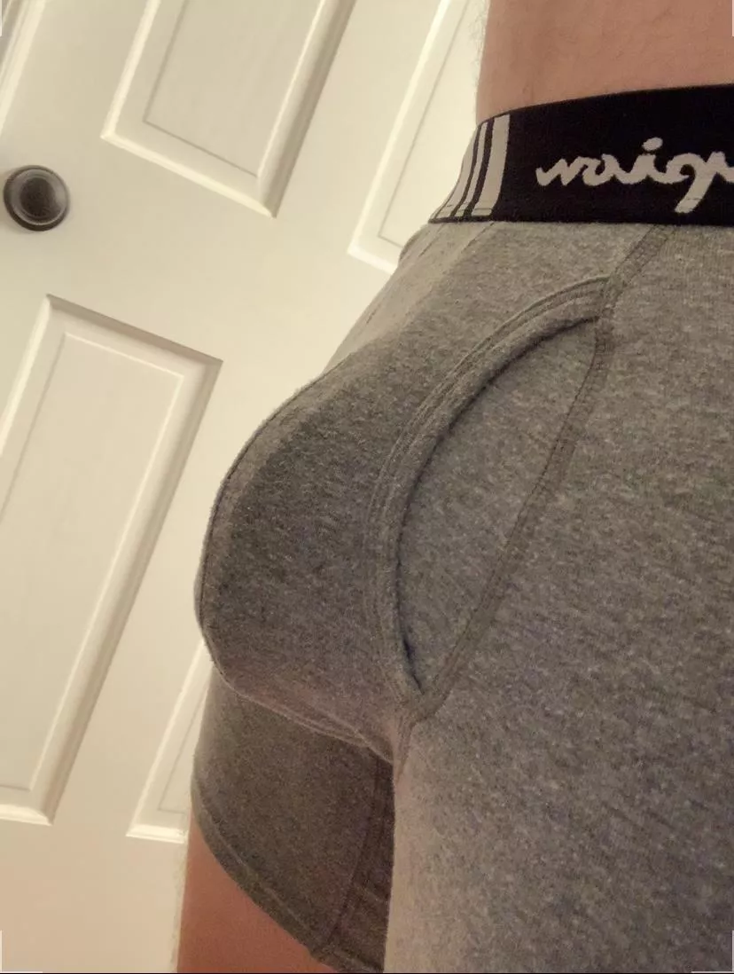 [36] Daddy doesn't want the weekend to end....let play. F’s only HMU. Lets get this dick hard