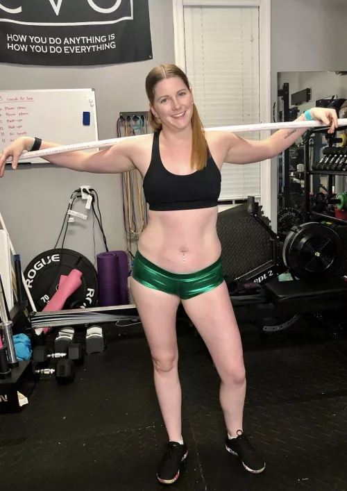 36F, 3 kids, proud of my mom bod ❤️