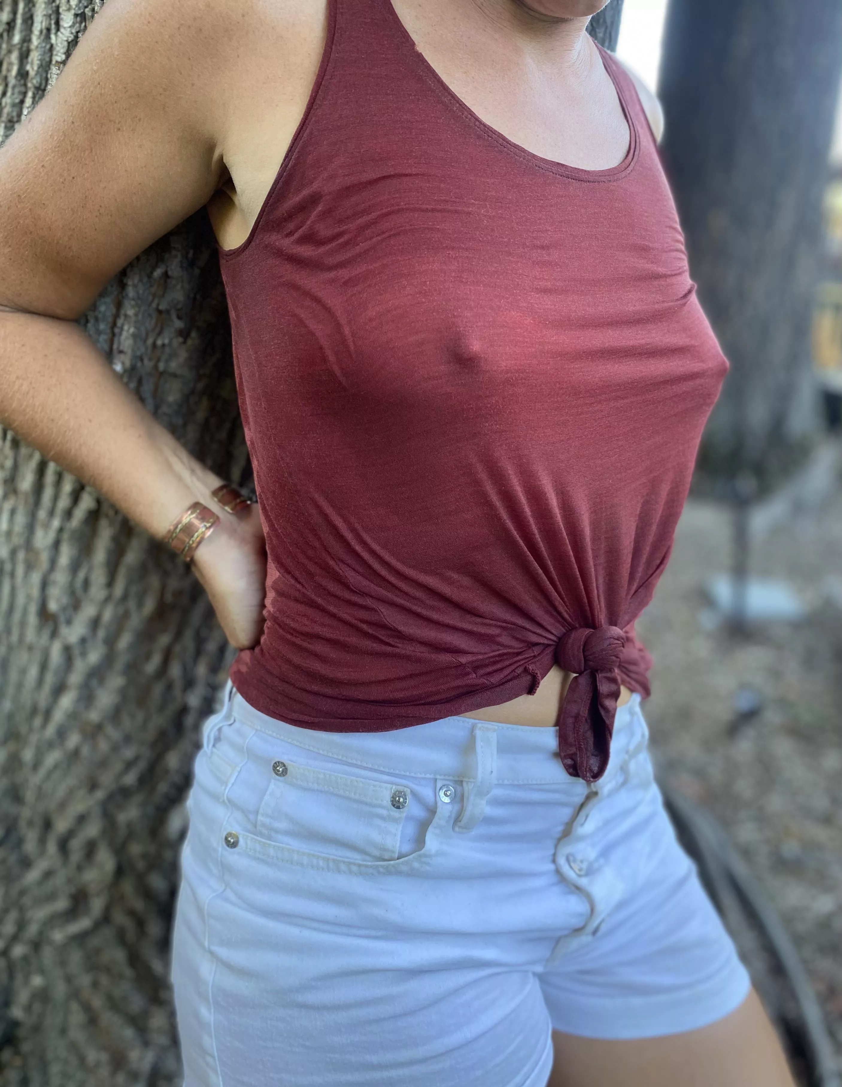 36yo milf and my biggest turn on is to tease (and please) you…. 😉