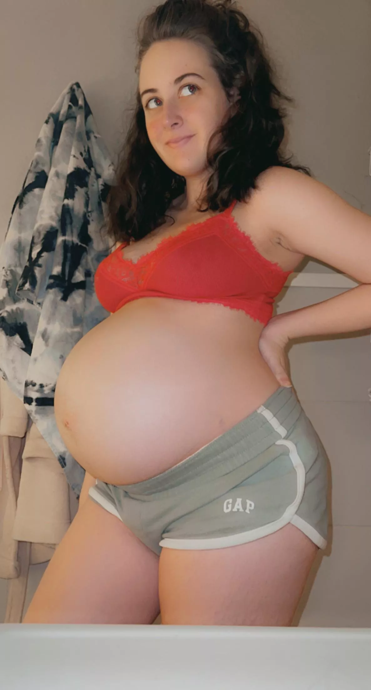 37 weeks 💗🌞✨