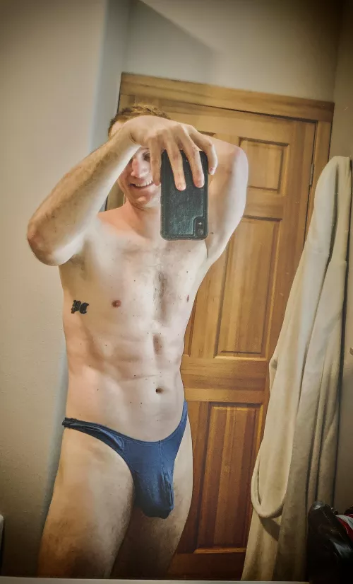 [38] Dads wear thongs now 😂