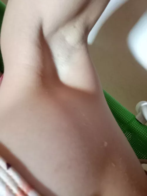 40° in south America 🥵🔥 someone to lick it up?